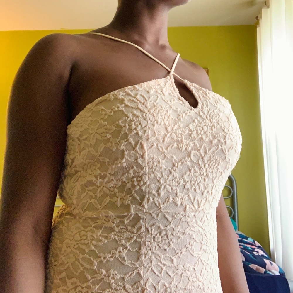 Missguided Halter Top Style Lace Dress